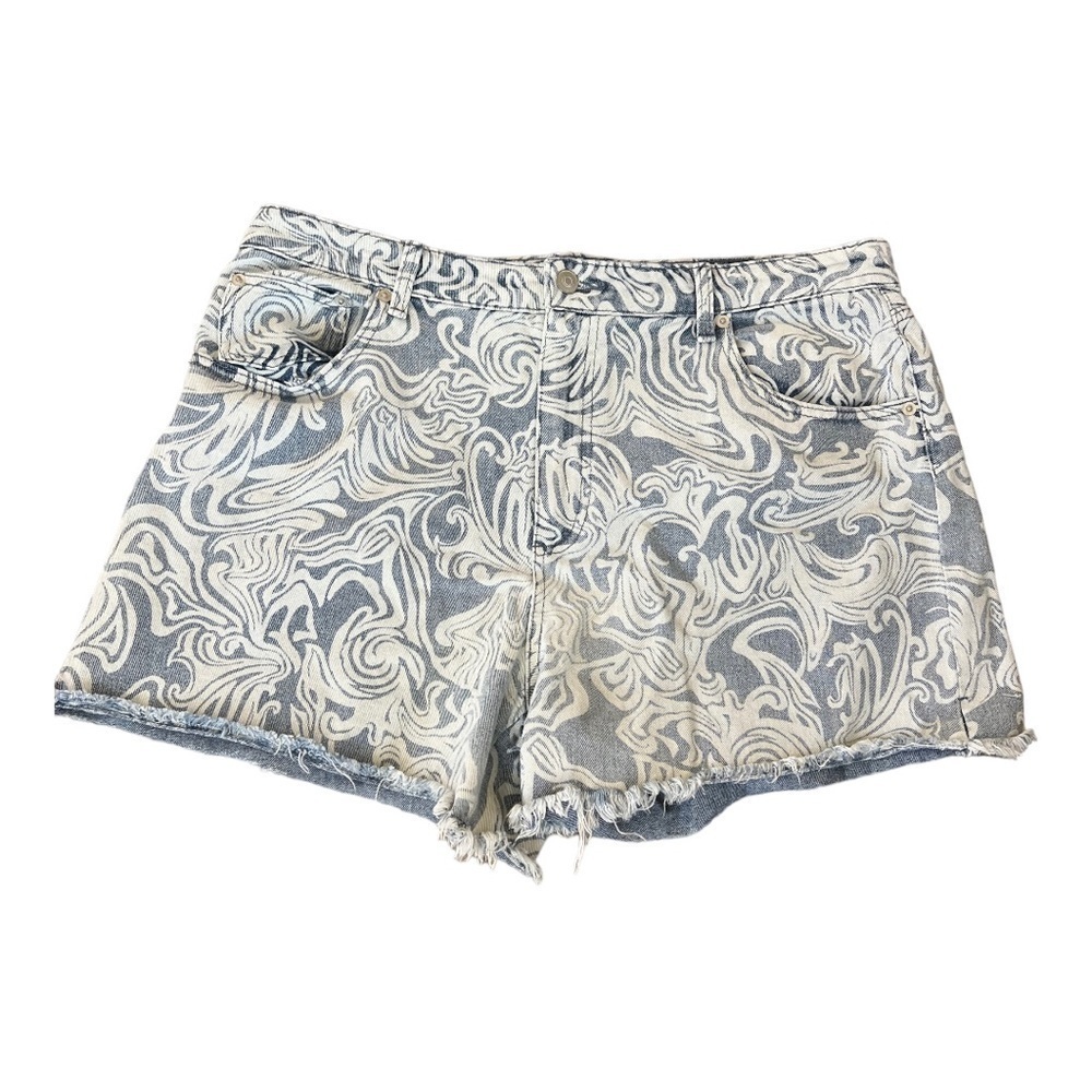 No Boundaries retro swirl pattered jean shorts plus size 17